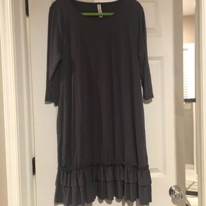 Xl ruffle bottom dress